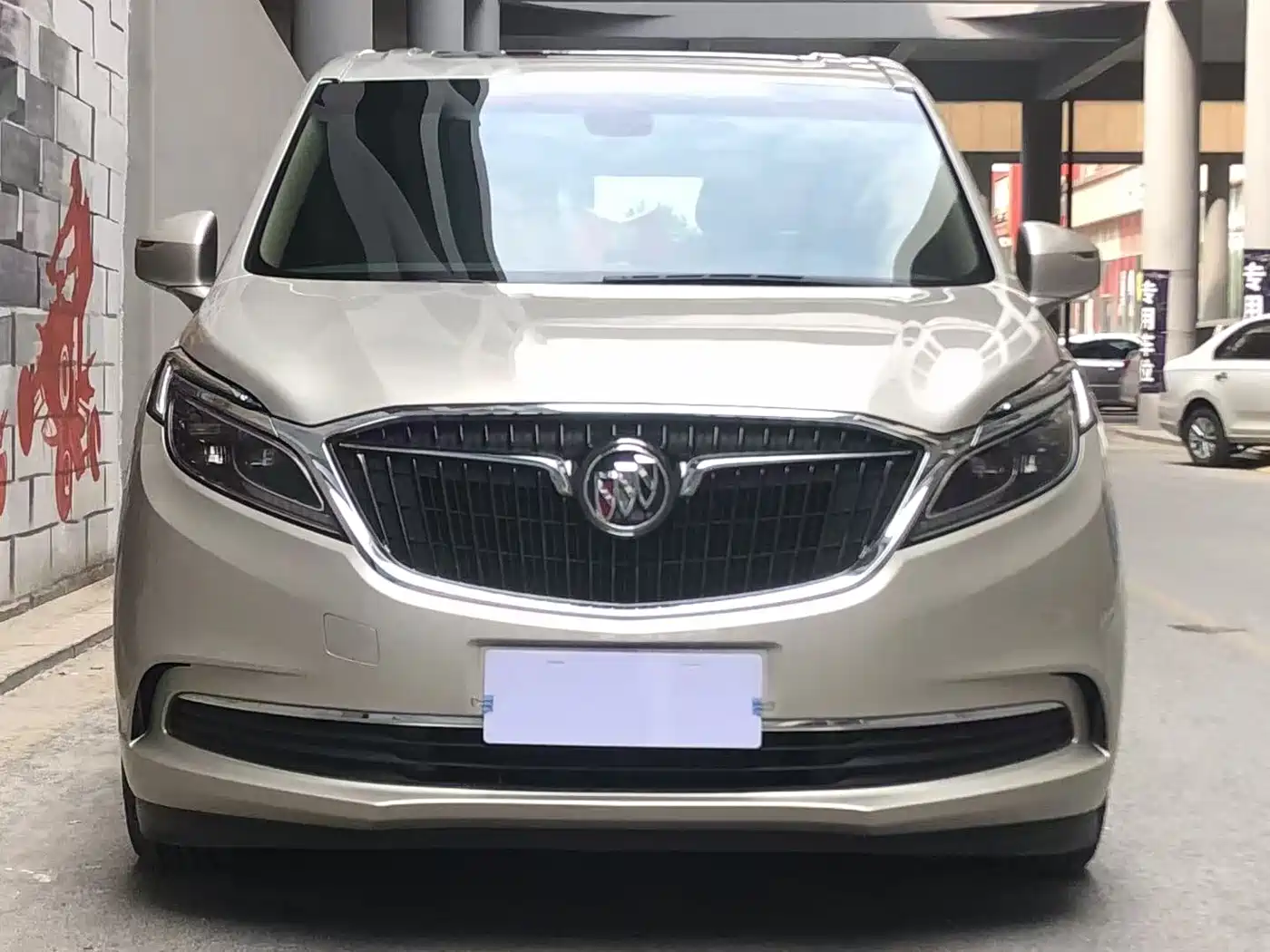 Buick GL8 2018 ES 28T Luxury Type China VI фото 2