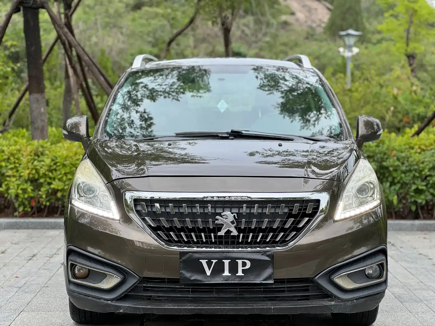 Peugeot 3008 2016 2.0L Automatic Classic Edition фото 2