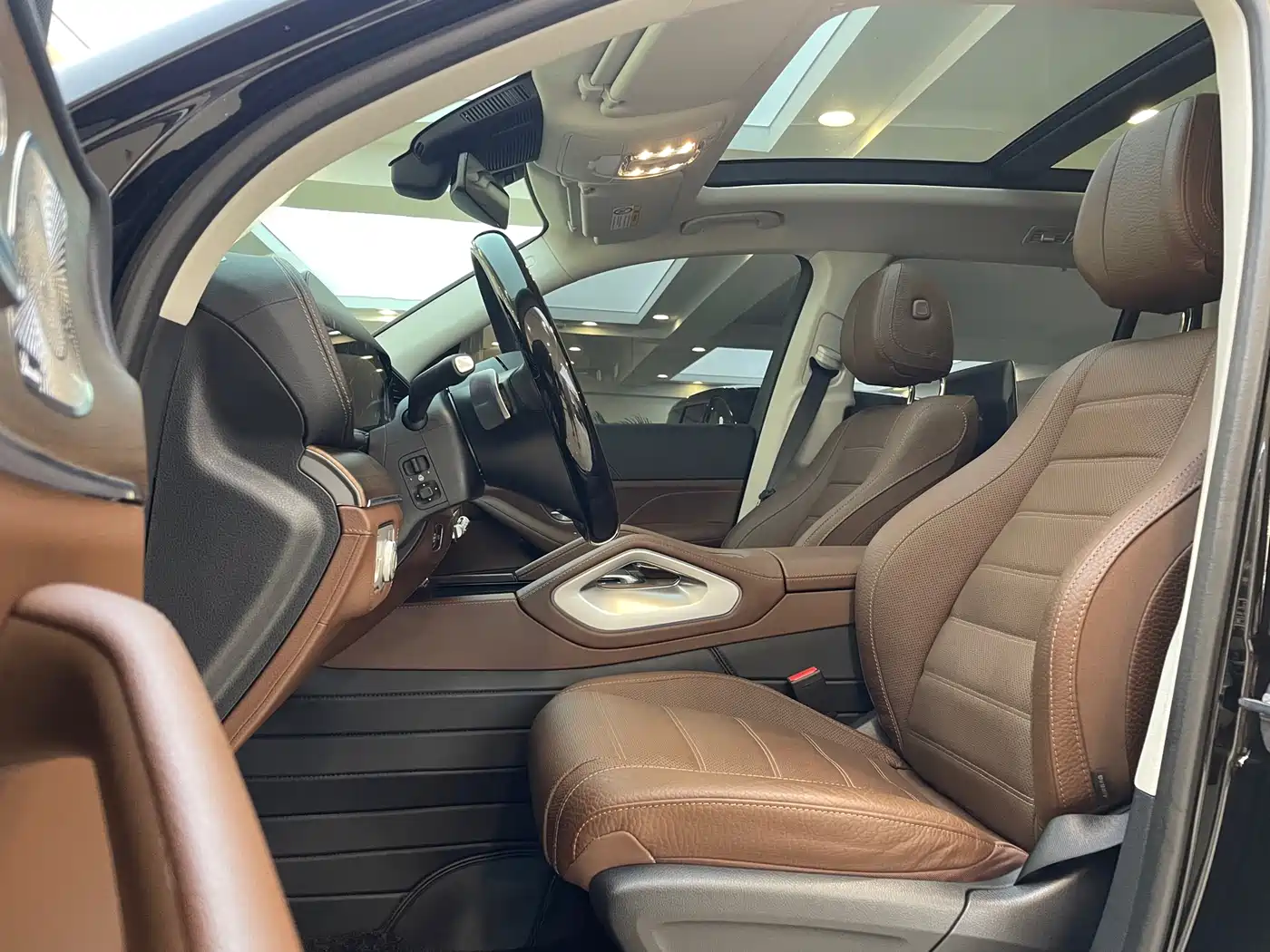 Mercedes-Benz GLS 2024 Model GLS 450 4MATIC Luxury фото 5