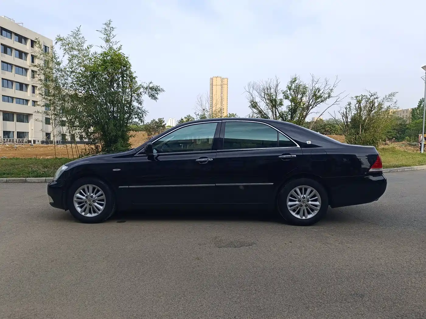 Toyota Crown 2006 2005 Model 3.0L Royal