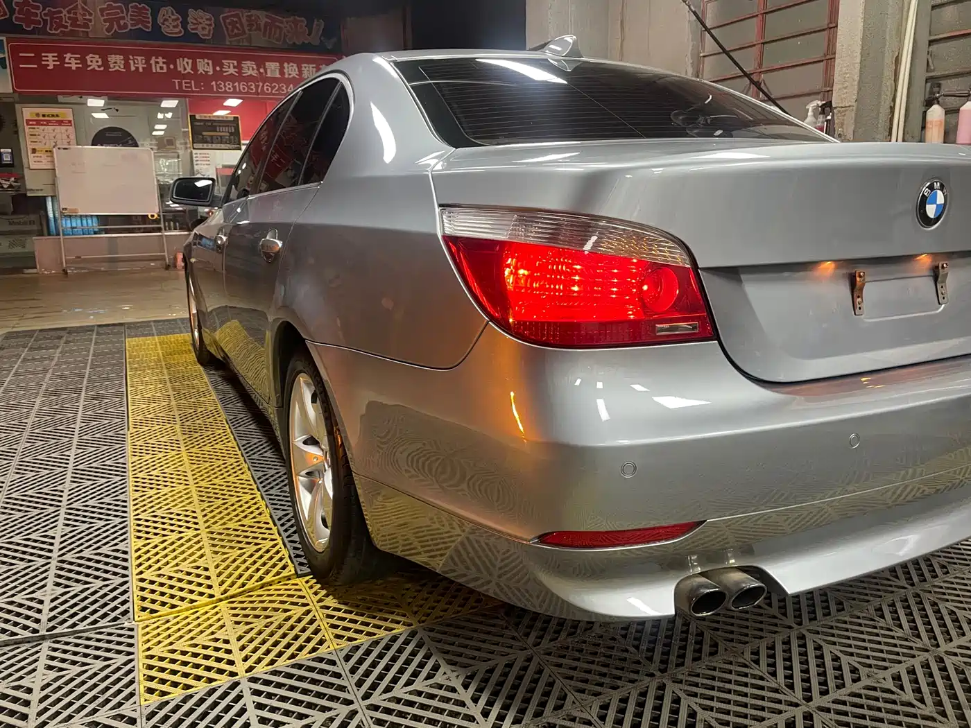 BMW 5 Series 2006 530i фото 29