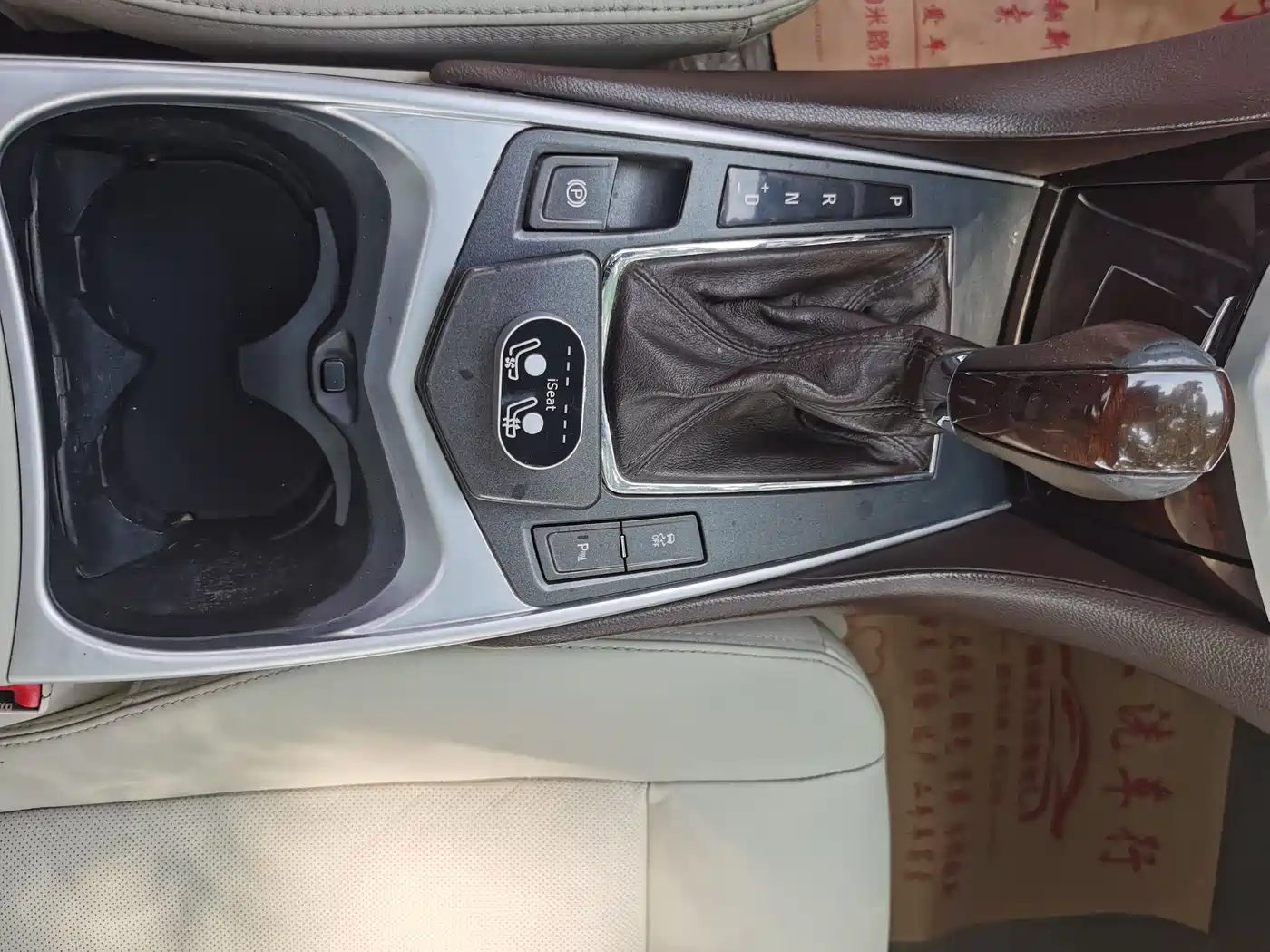 Cadillac SRX 2011 Model 3.0L Luxury фото 15