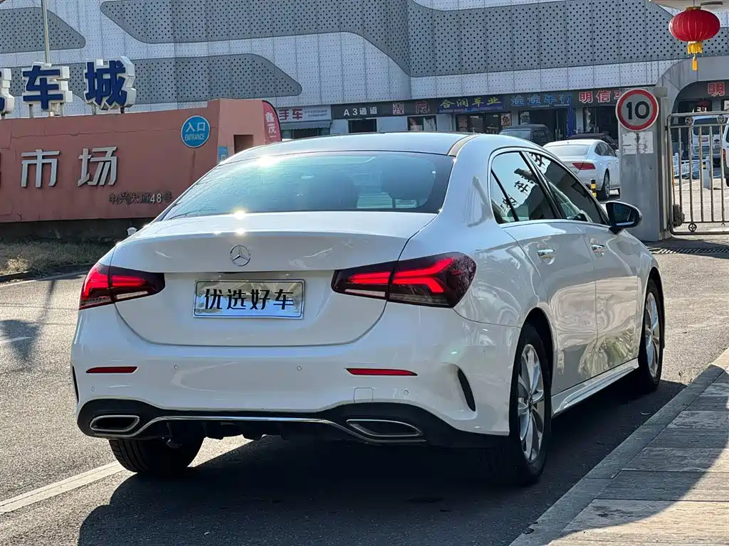 MERCEDES-BENZ A CLASS