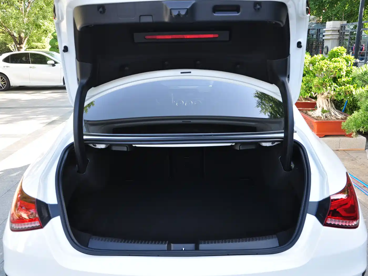 MERCEDES-BENZ CLA AMG