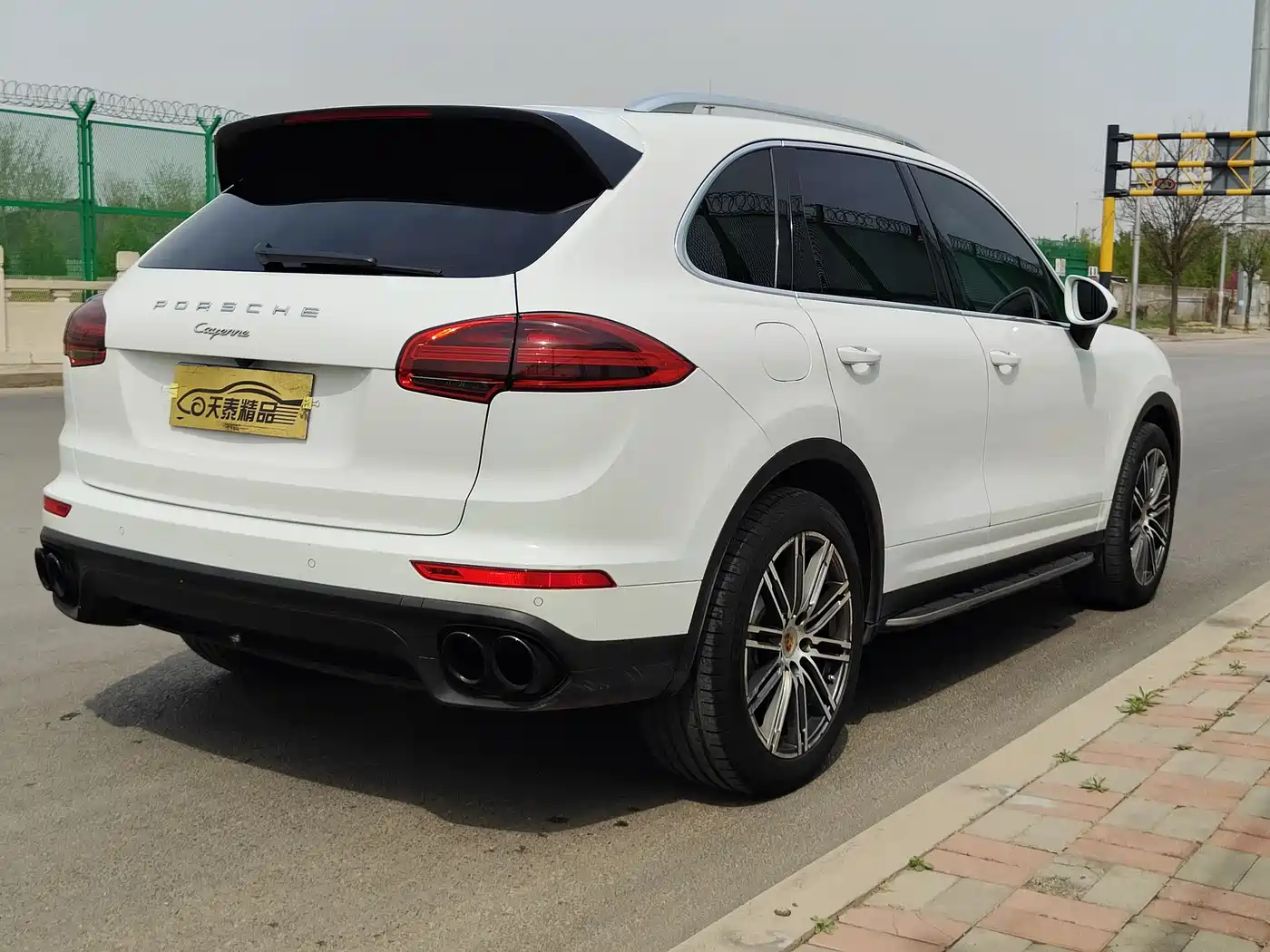 Porsche Cayenne 2016 Cayenne 3.0T фото 5