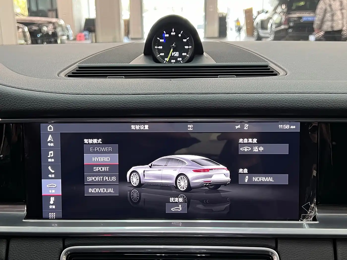 Porsche Panamera New Energy 2018 Panamera 4 E-Hybrid 2.9T фото 12