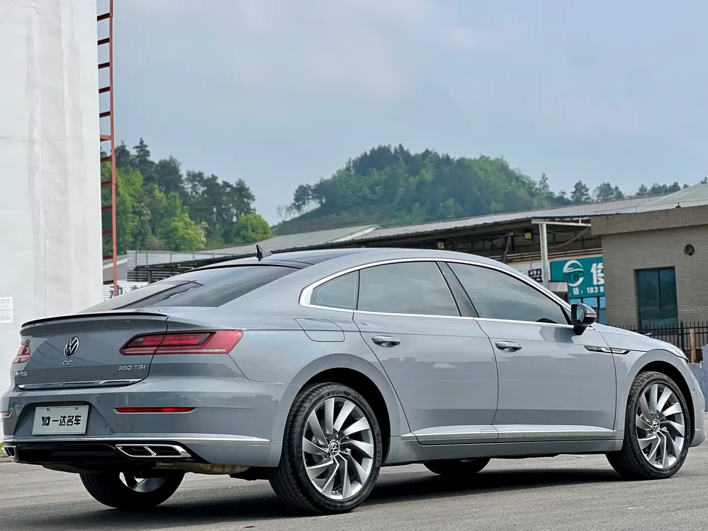 Volkswagen FAW-Volkswagen CC 2023 380TSI Eye-catching Edition фото 7