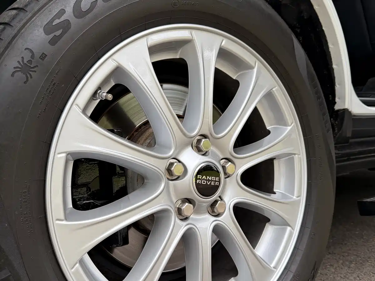 Land Rover Range Rover 2012 4.4 TDV8 фото 26