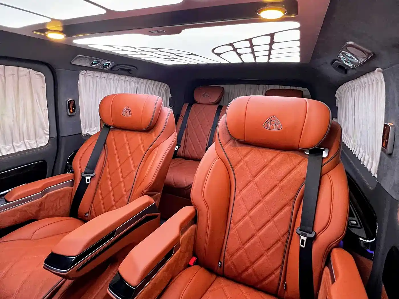 Mercedes-Benz Vito 2023 2.0T Elite 7-Seater фото 12