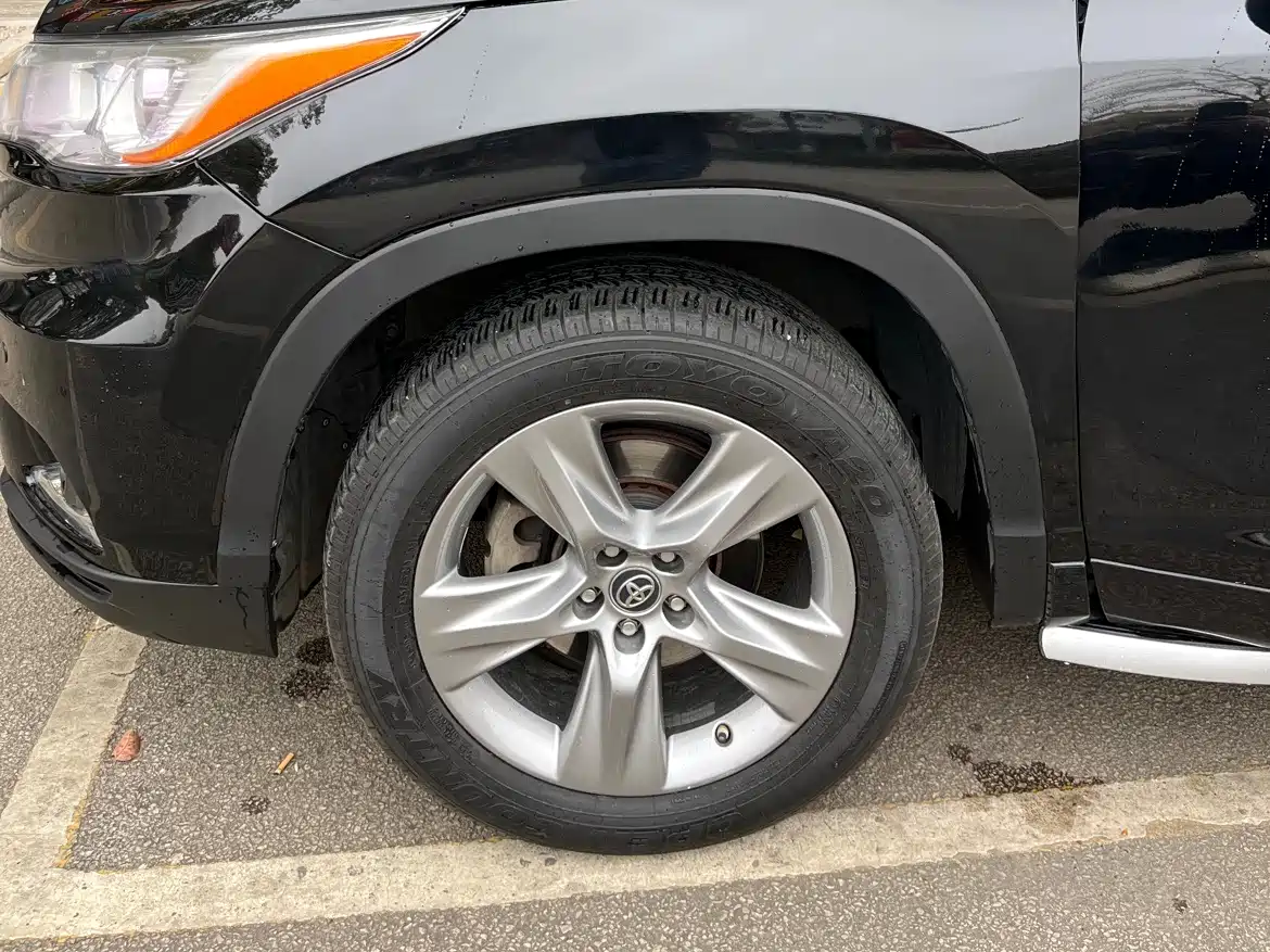Toyota Highlander 2017 2.0T 4WD Premium 7-Seater фото 13