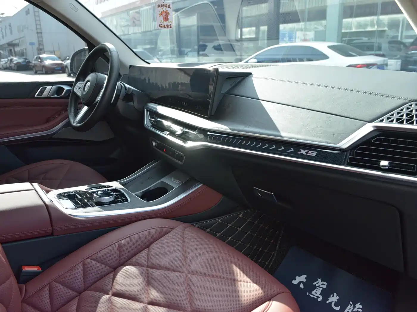 BMW X5 2023 xDrive 30Li Premium M Sport Package фото 10