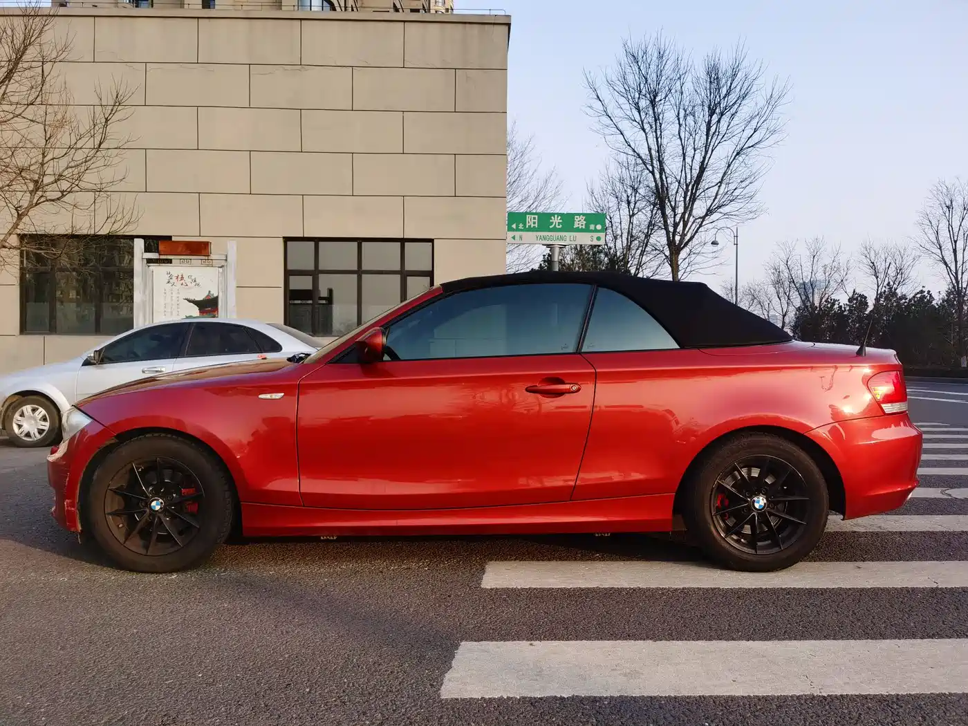 BMW 1 Series (Import) 2011 120i Convertible фото 2