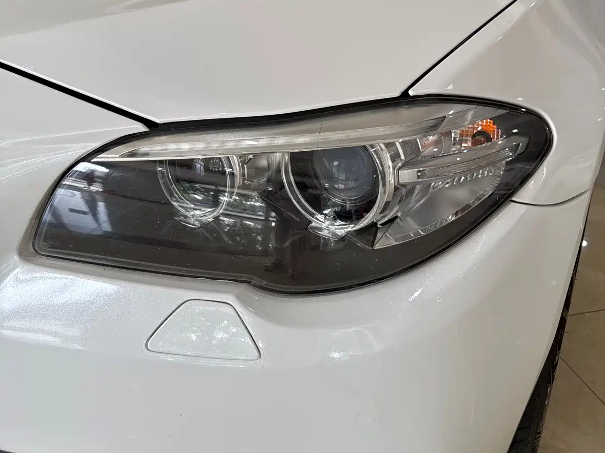 BMW 5 Series 2017 520Li Classic Edition фото 5