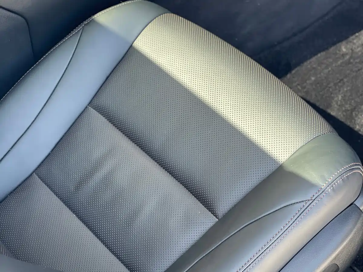 Lexus LS 2014 600hL фото 24