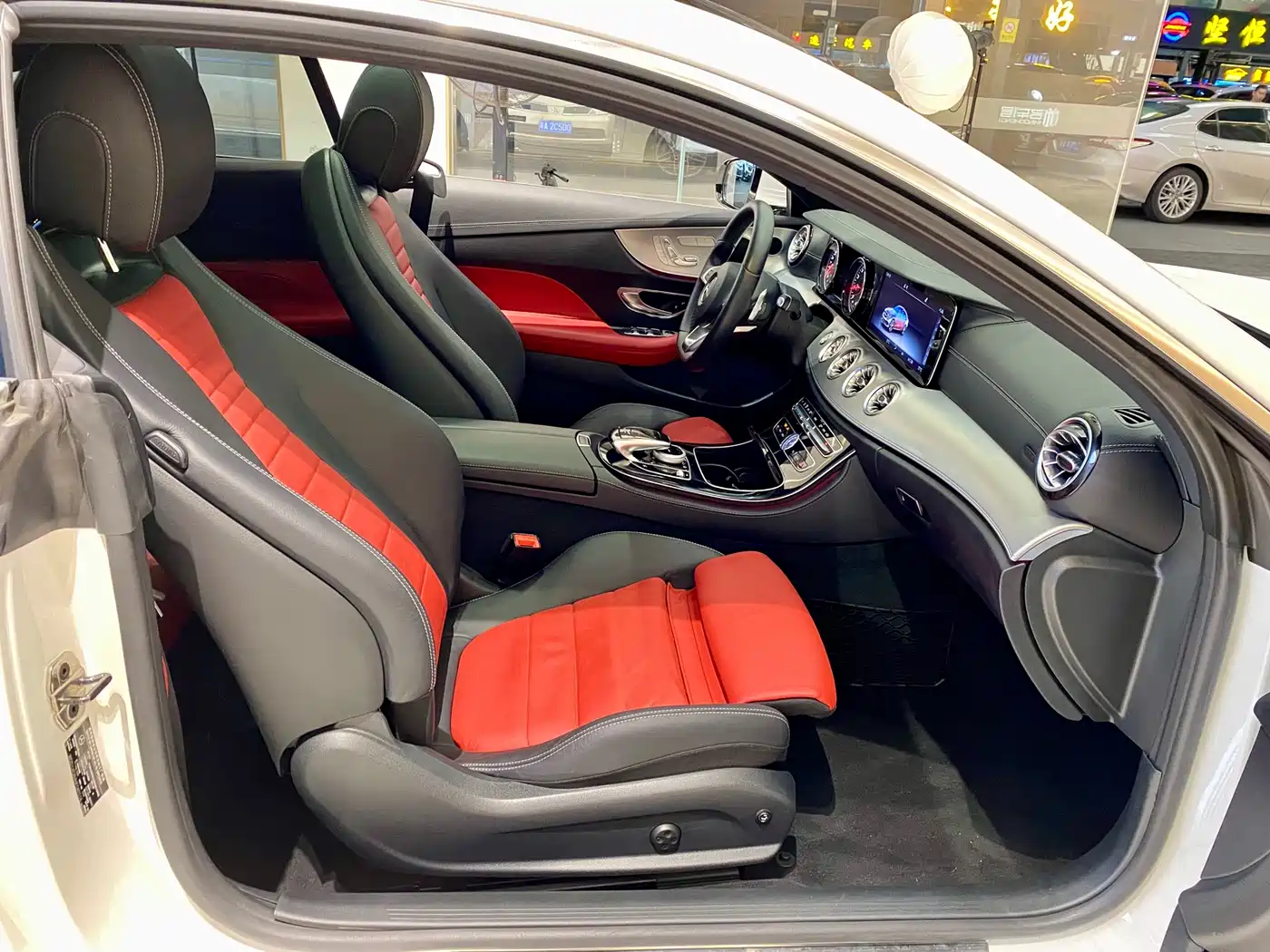 Mercedes-Benz E-Class (Import) 2017 E 200 4MATIC Coupe фото 14