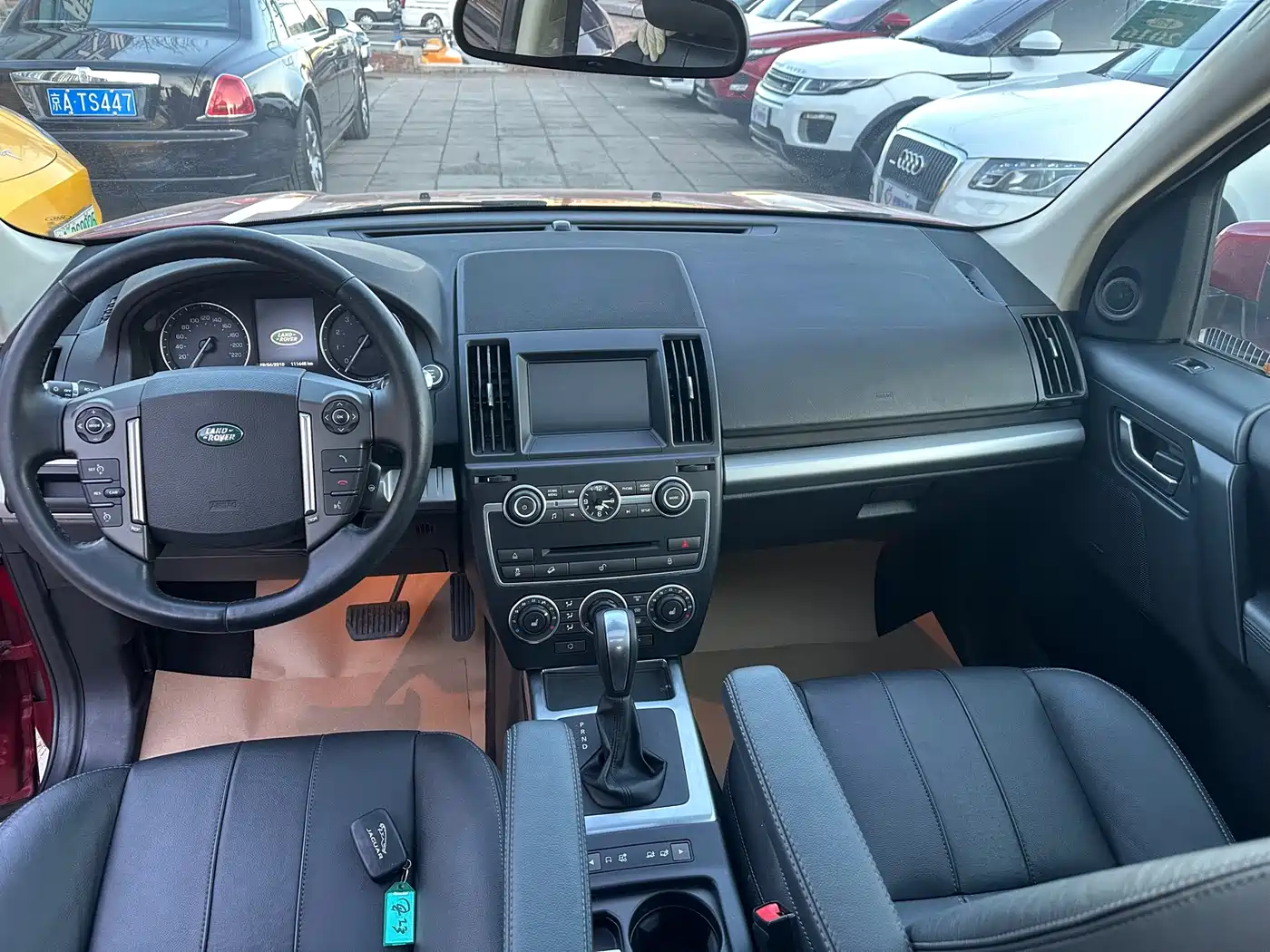 Land Rover Freelander 2 2014 2.0T Si4 SE Gasoline Edition фото 15