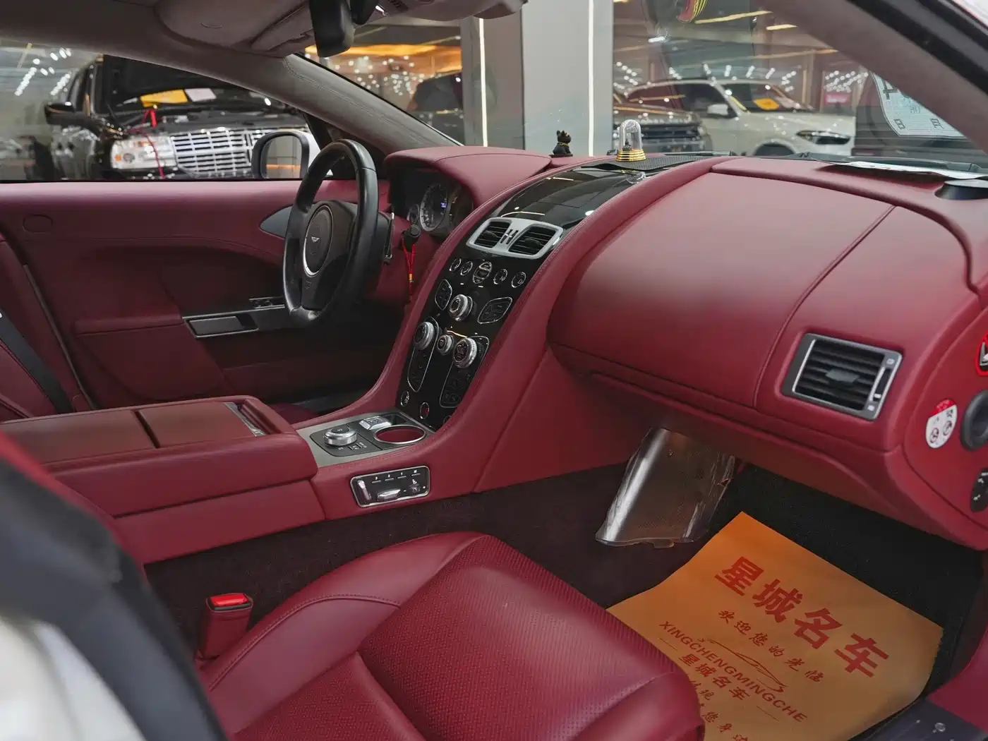 Aston Martin Rapide 2017 6.0L S фото 15