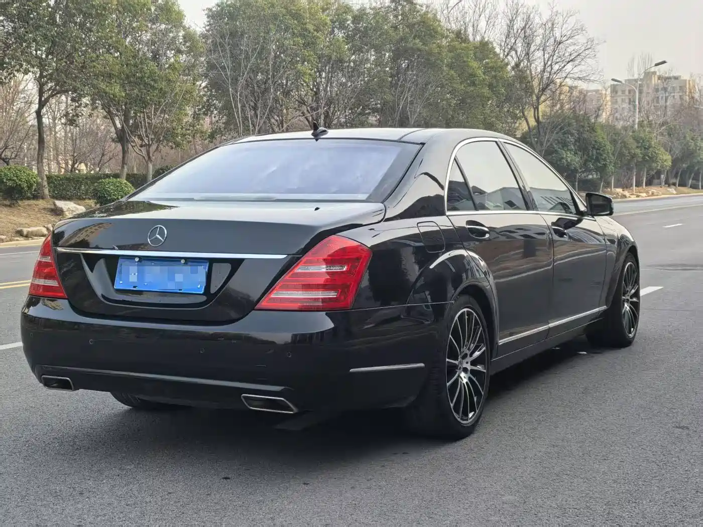 Mercedes-Benz S-Class 2011 2010 S 500 L 4MATIC