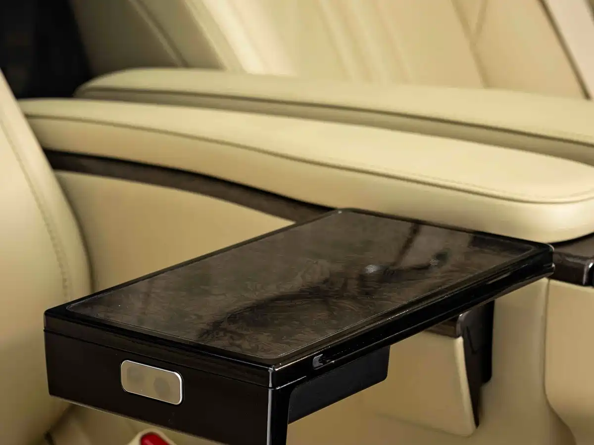 Toyota Vellfire 2021 Crown Hybrid 2.5L HV Premium Edition фото 15