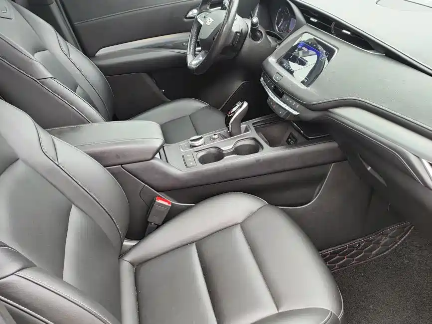 Cadillac XT4 2020 28T FWD Leading Trim фото 9
