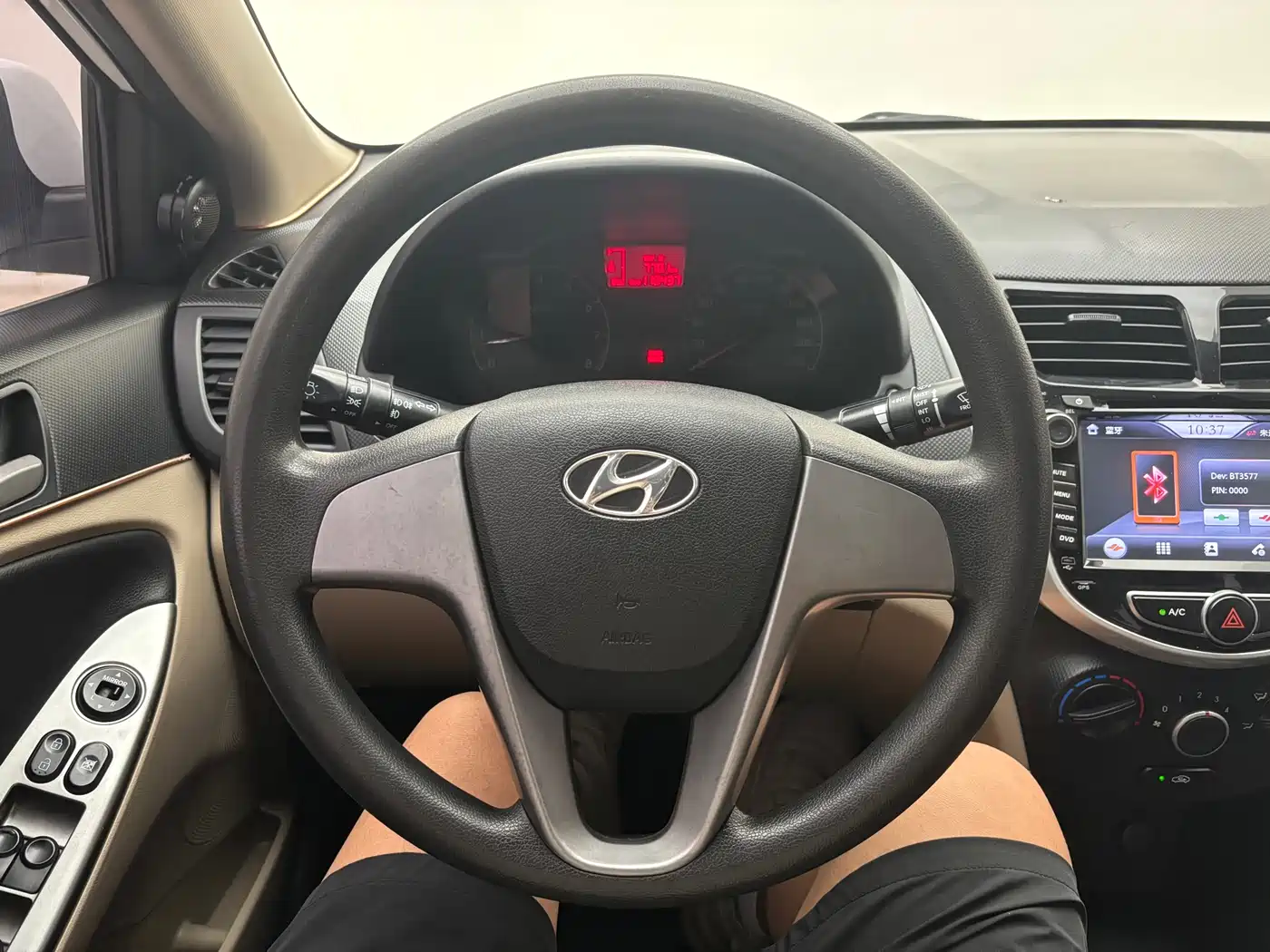 Hyundai Verna 2014 1.4L Manual Smart GLS фото 13