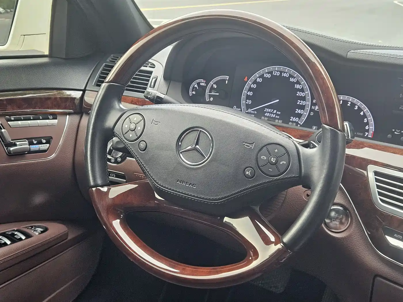Mercedes-Benz S-Class 2012 S 350 L 4MATIC Grand Edition фото 11