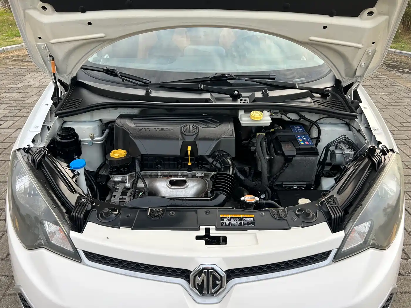 MG 3SW 2016 2015 1.5L AMT Elite