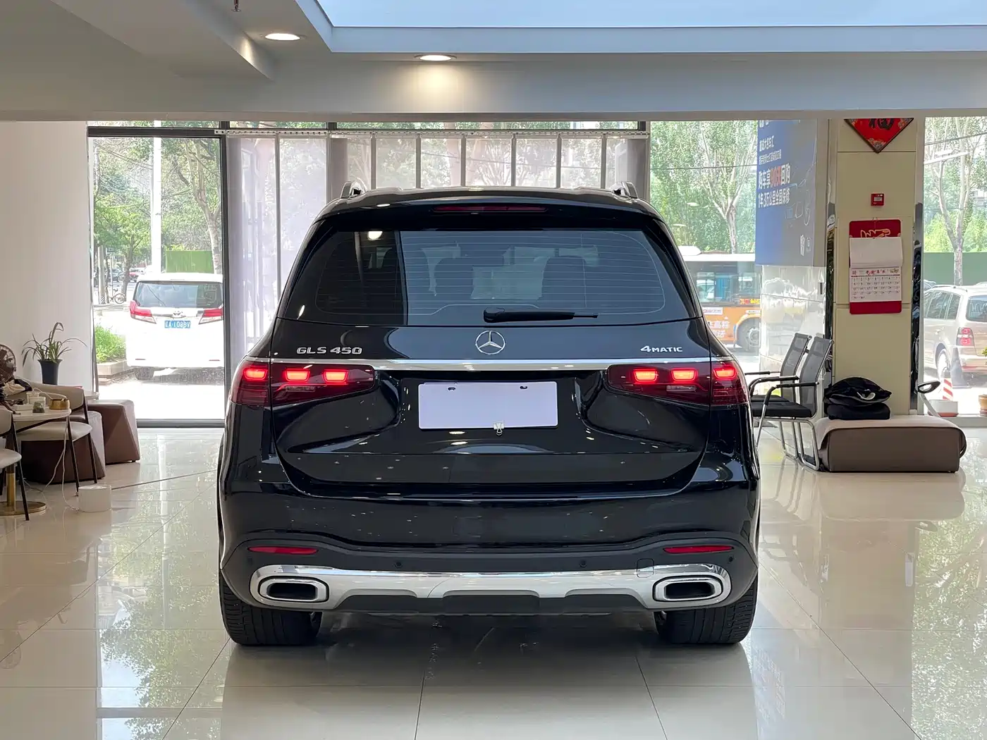 Mercedes-Benz GLS 2024 Model GLS 450 4MATIC Luxury фото 40