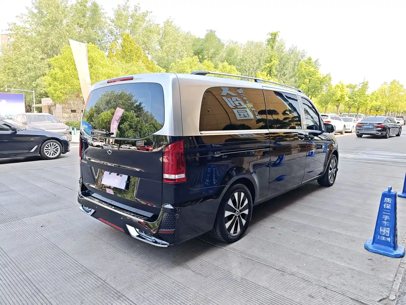Mercedes-Benz Vito 2021 2.0T Elite 7-Seater фото 6