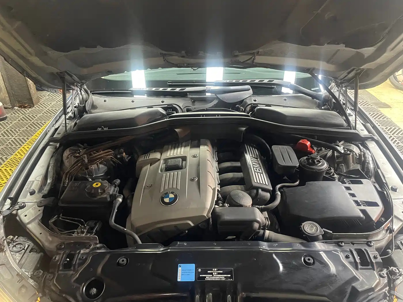 BMW 5 Series 2006 530i фото 24