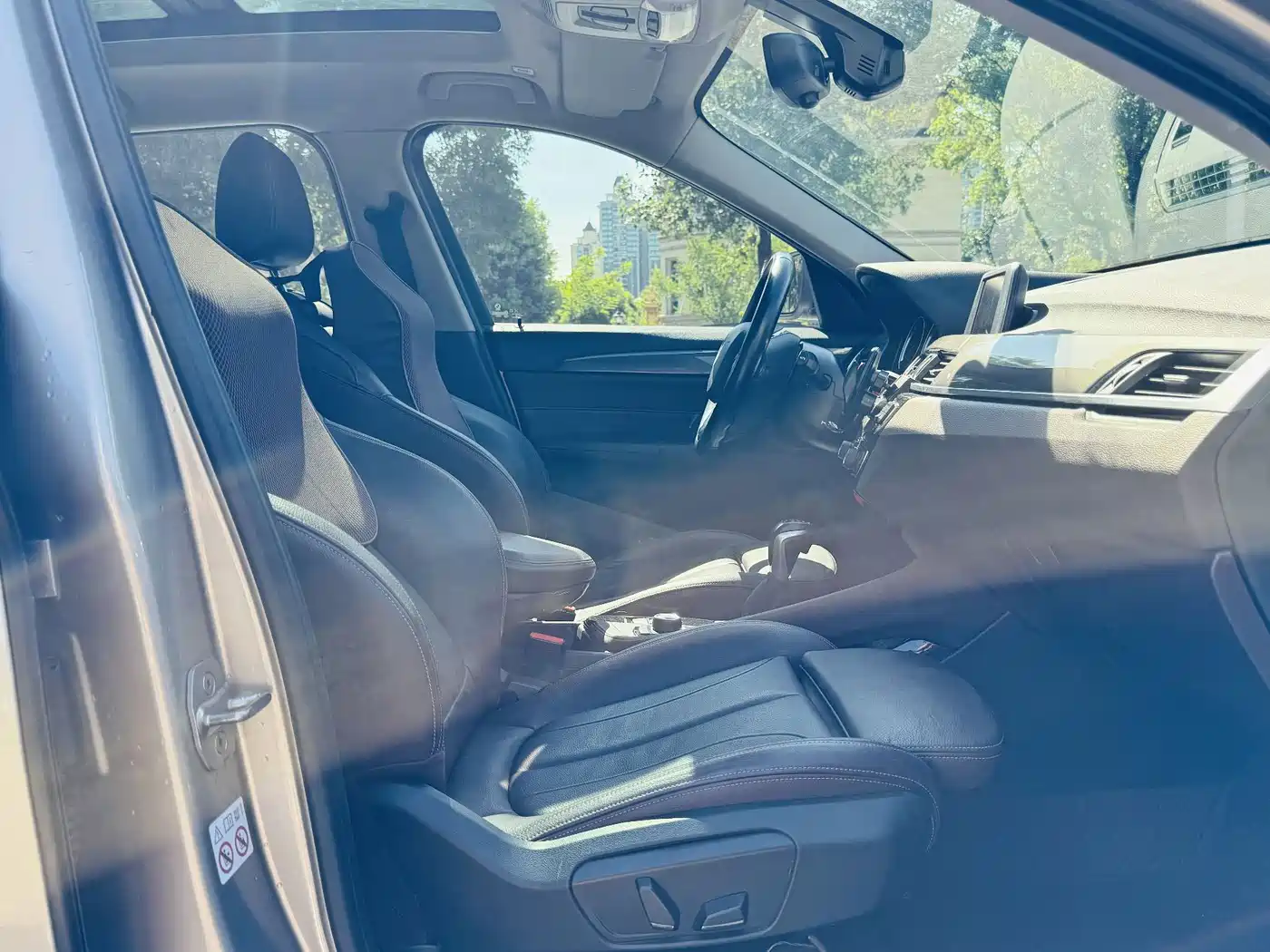 BMW X1 2019 sDrive18Li Premium Model фото 8