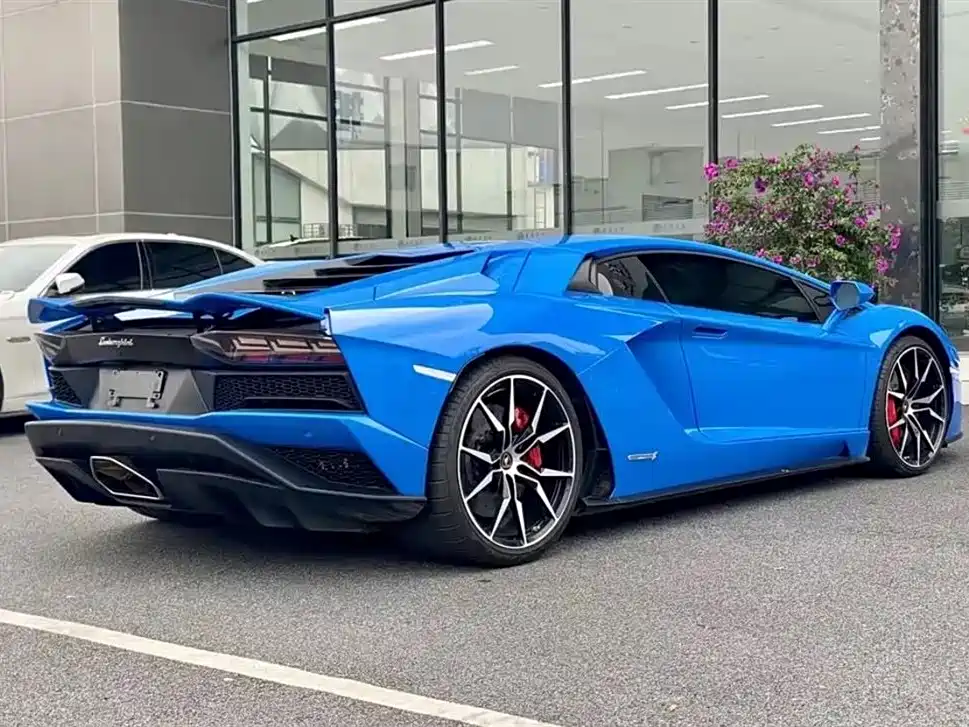 Lamborghini Aventador 2017 Aventador S фото 4