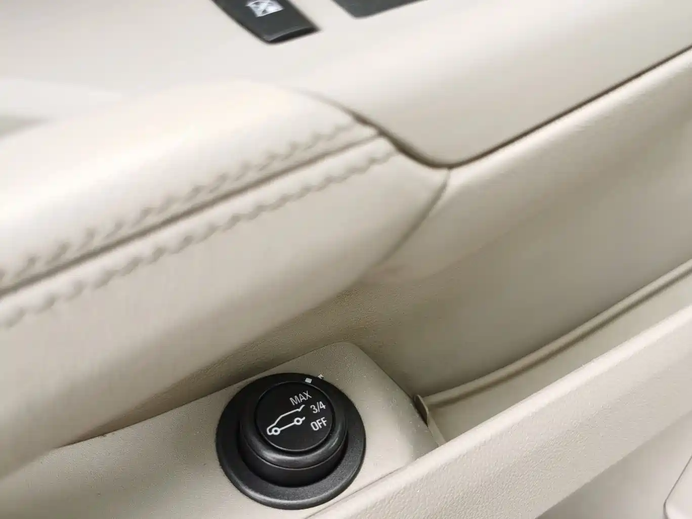 Cadillac SRX 2011 Model 3.0L Luxury фото 27