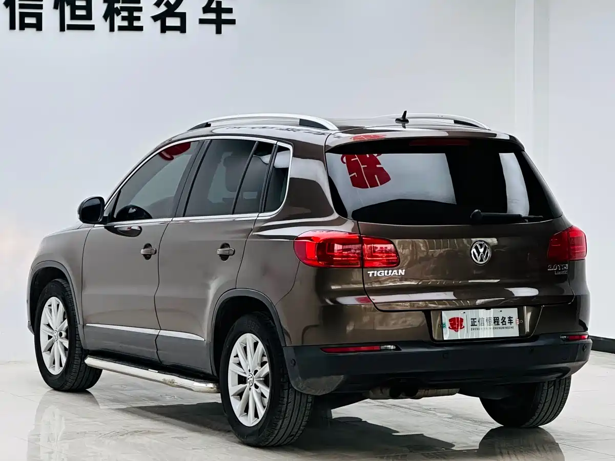 Volkswagen Tiguan 2012 2.0TSI Luxury Edition фото 26