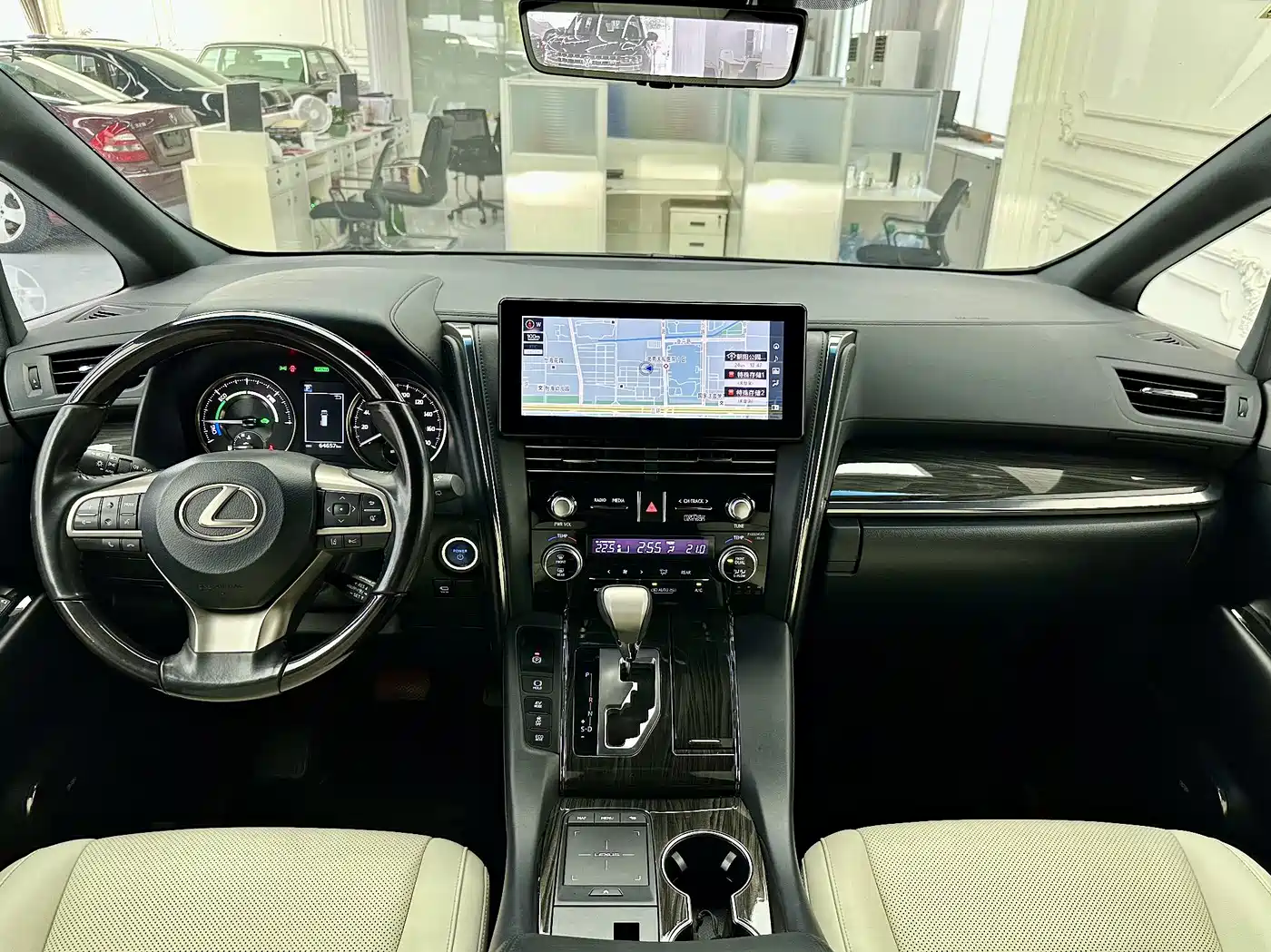 Lexus LM 2021 2020 300h 4-Seat Imperial Edition