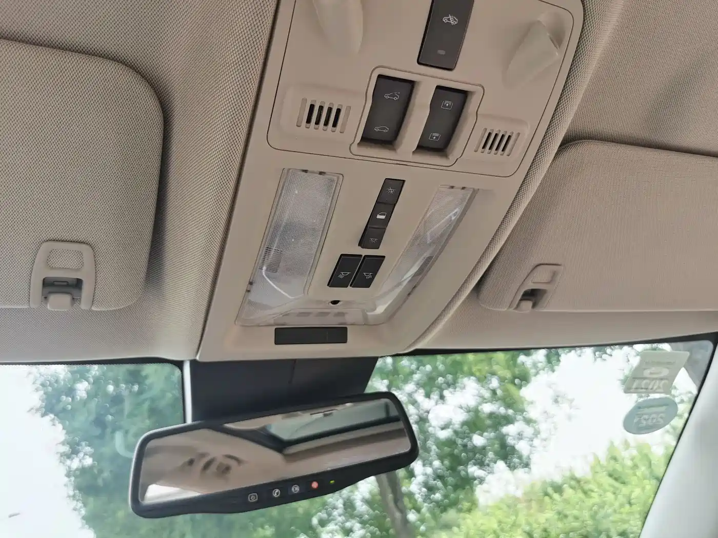Cadillac SRX 2011 Model 3.0L Luxury фото 12