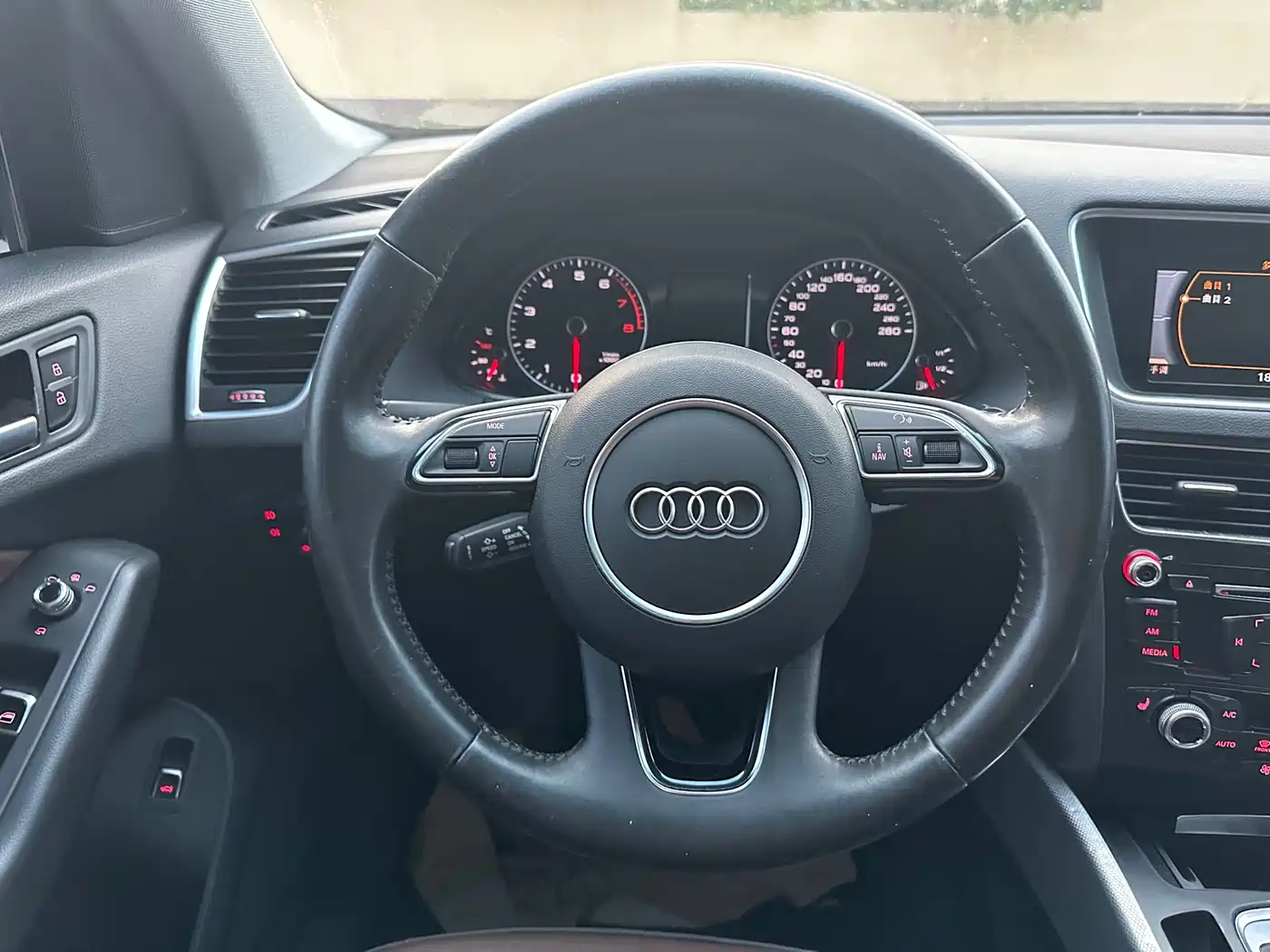 Audi Q5 2016 40 TFSI Technology Model фото 8