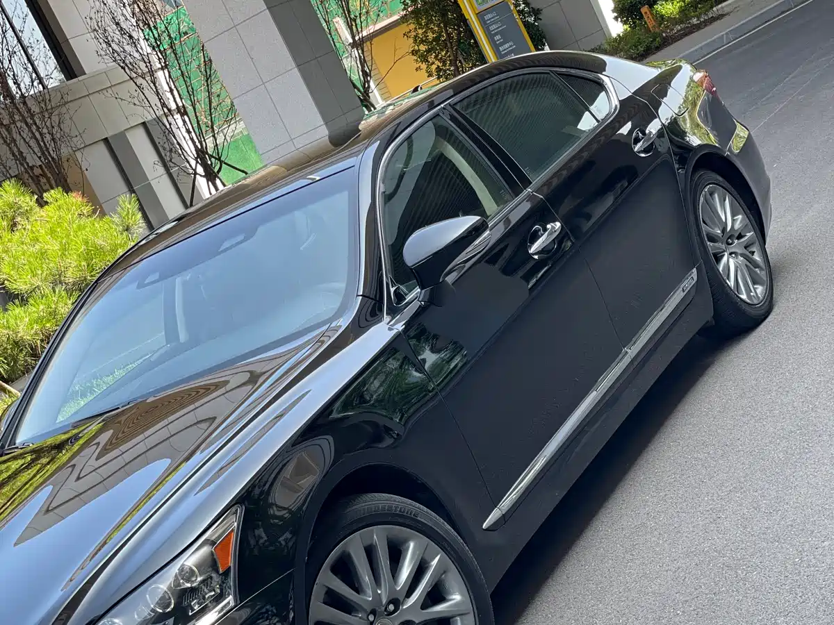 Lexus LS 2014 600hL фото 7
