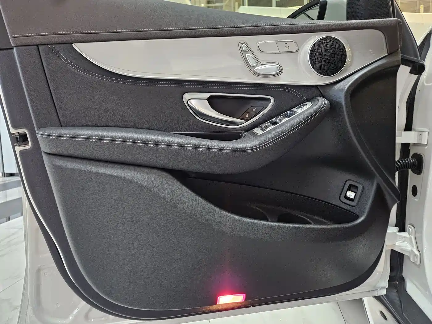 Mercedes-Benz GLC 2020 Facelift GLC 260 L 4MATIC Dynamic фото 5