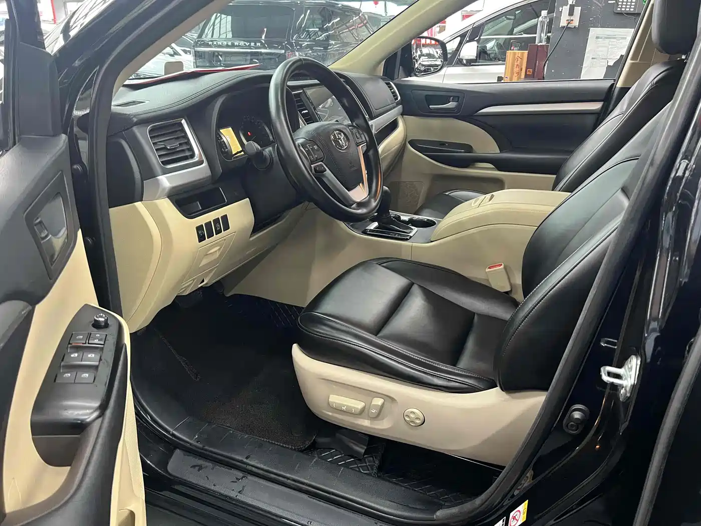 Toyota Highlander 2018 2.0T 2WD Elite 7-seater (China V) фото 12