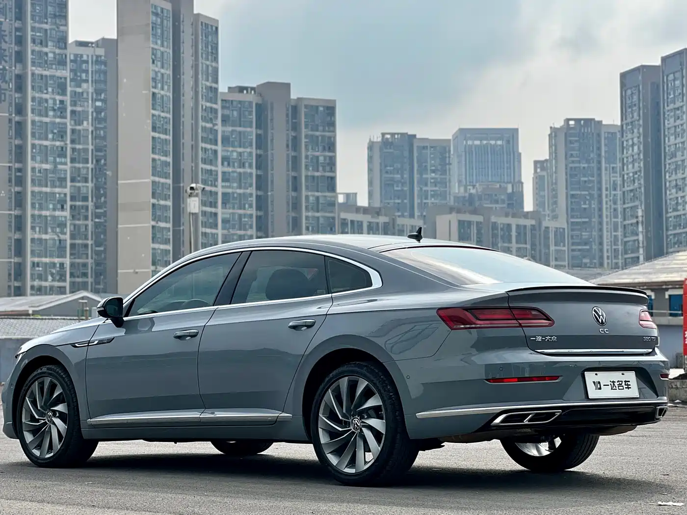 Volkswagen FAW-Volkswagen CC 2023 380TSI Eye-catching Edition фото 9