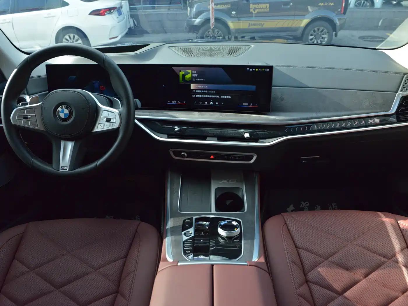 BMW X5 2023 xDrive 30Li Premium M Sport Package фото 8