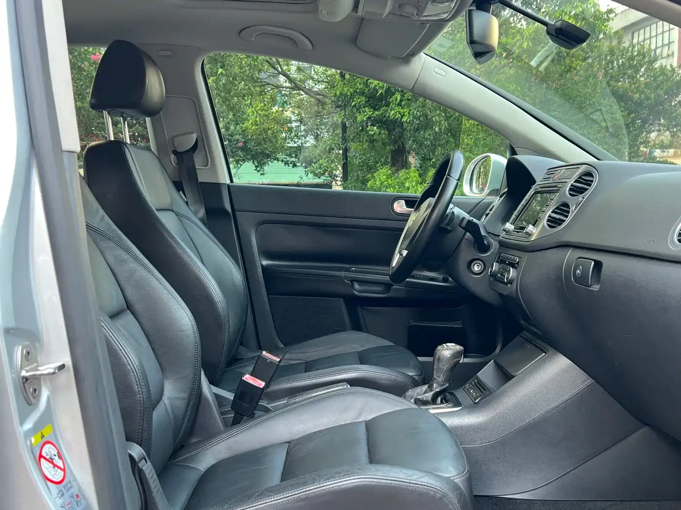 Volkswagen Golf (Import) 2011 1.4TSI Cross Golf фото 18