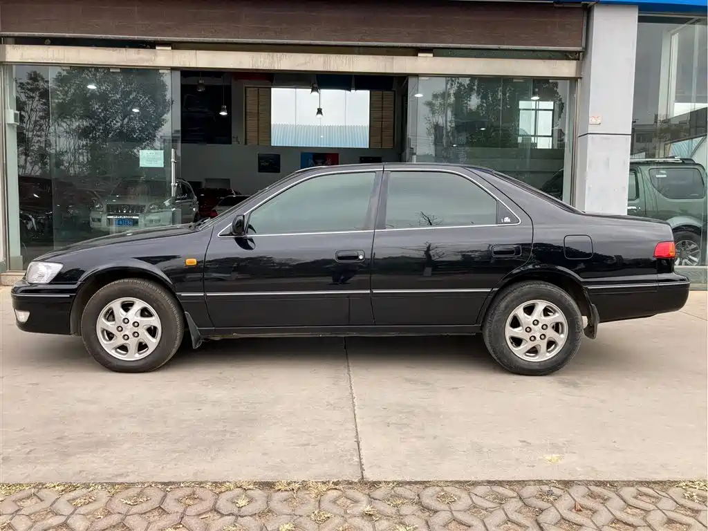 Toyota фото 4