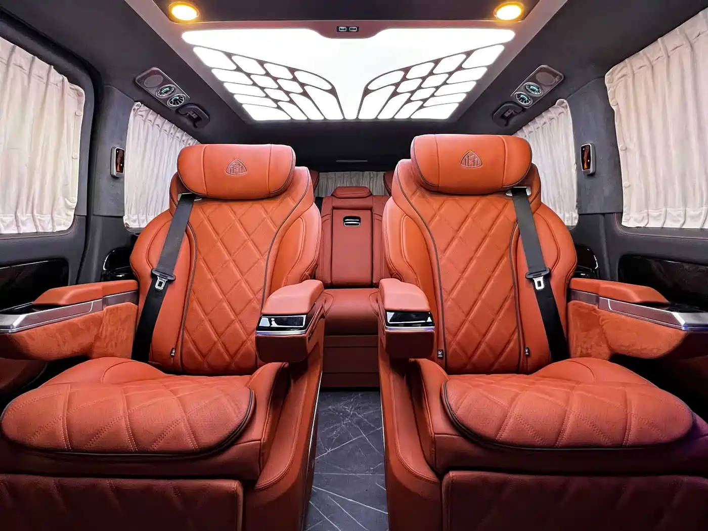 Mercedes-Benz Vito 2023 2.0T Elite 7-Seater фото 19
