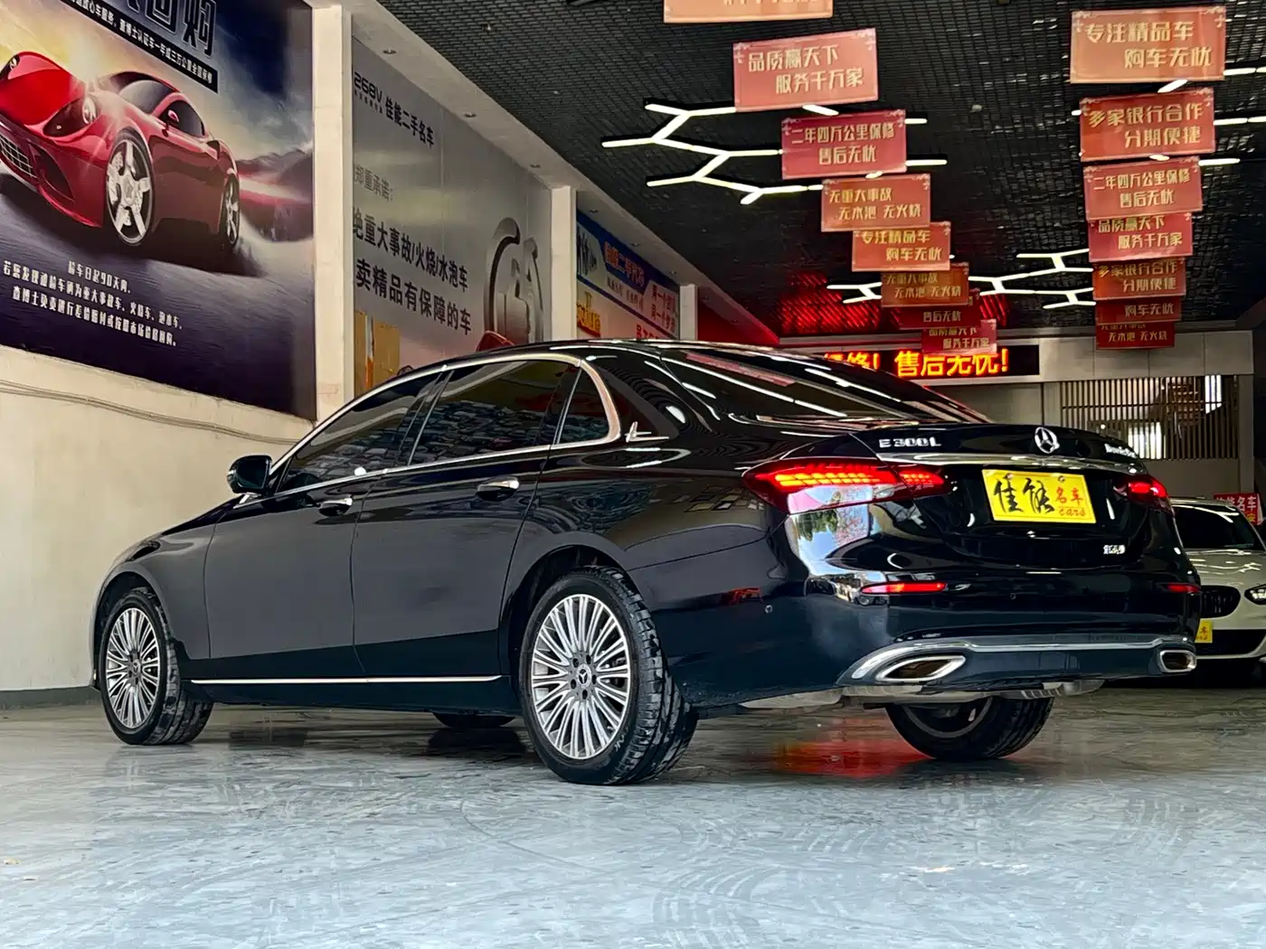 MERCEDES-BENZ E CLASS