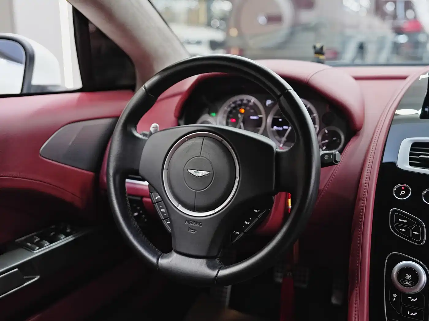Aston Martin Rapide 2017 6.0L S фото 16