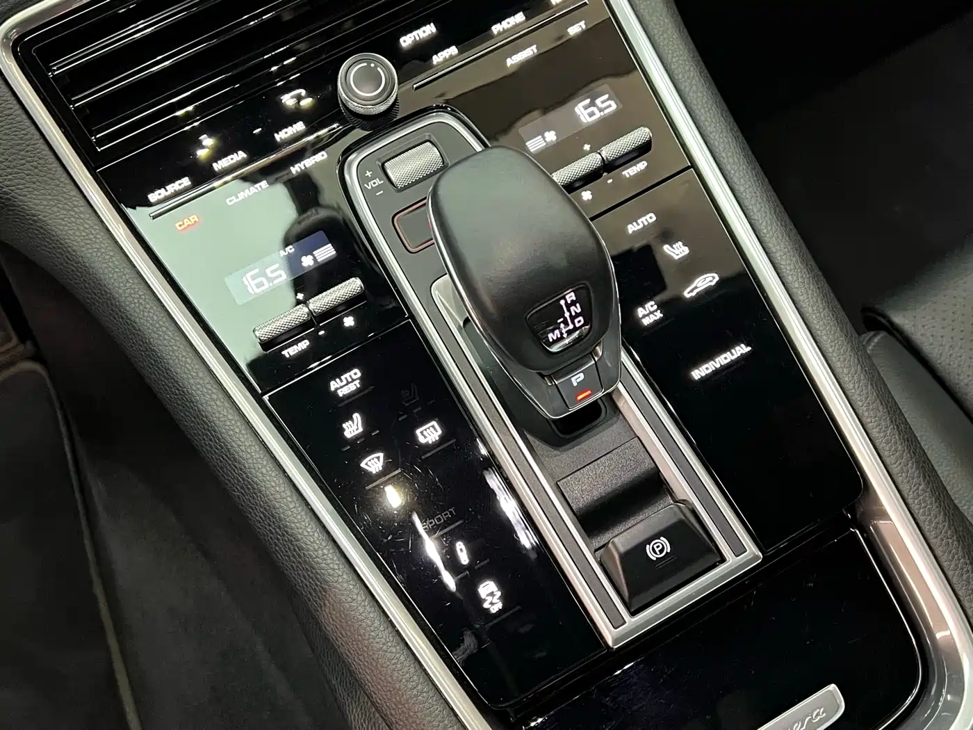 Porsche Panamera New Energy 2018 Panamera 4 E-Hybrid 2.9T фото 10