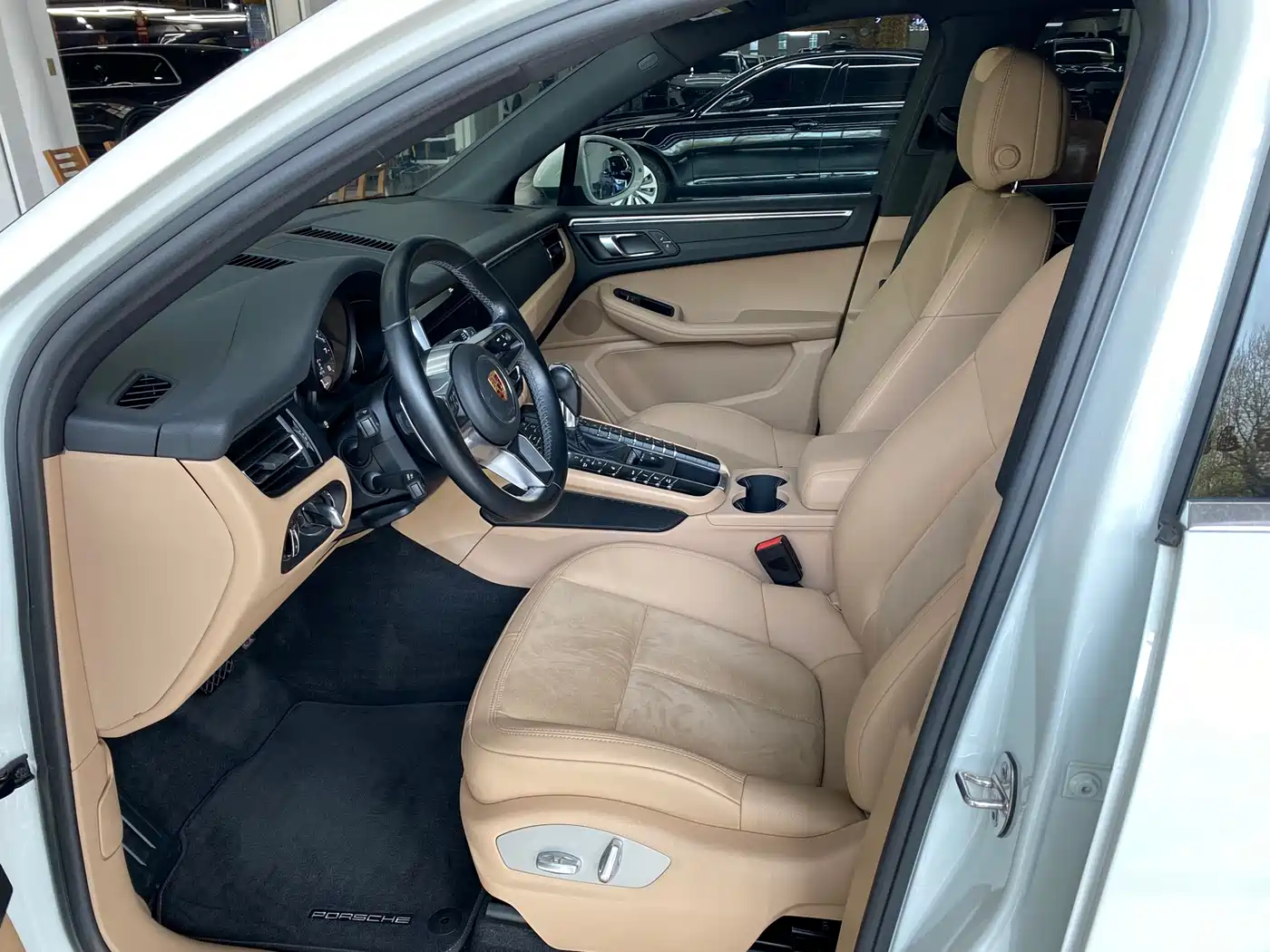 Porsche Macan 2018 Macan 2.0T фото 5