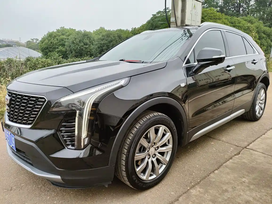 Cadillac XT4 2020 28T FWD Leading Trim фото 2